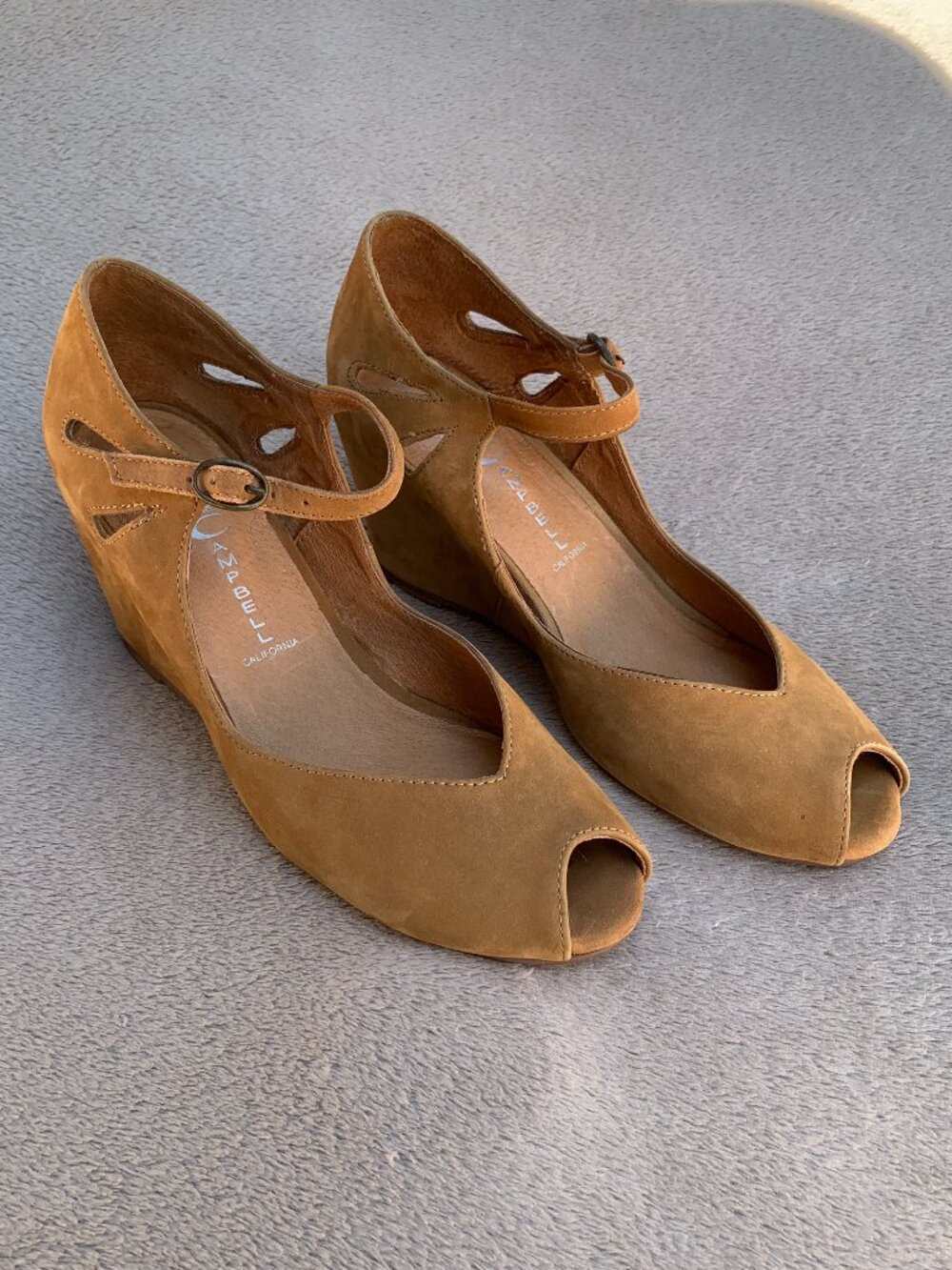 Jeffrey Campbell Regina Hanava Suede Peep Toe Hidden Wedges Sz8